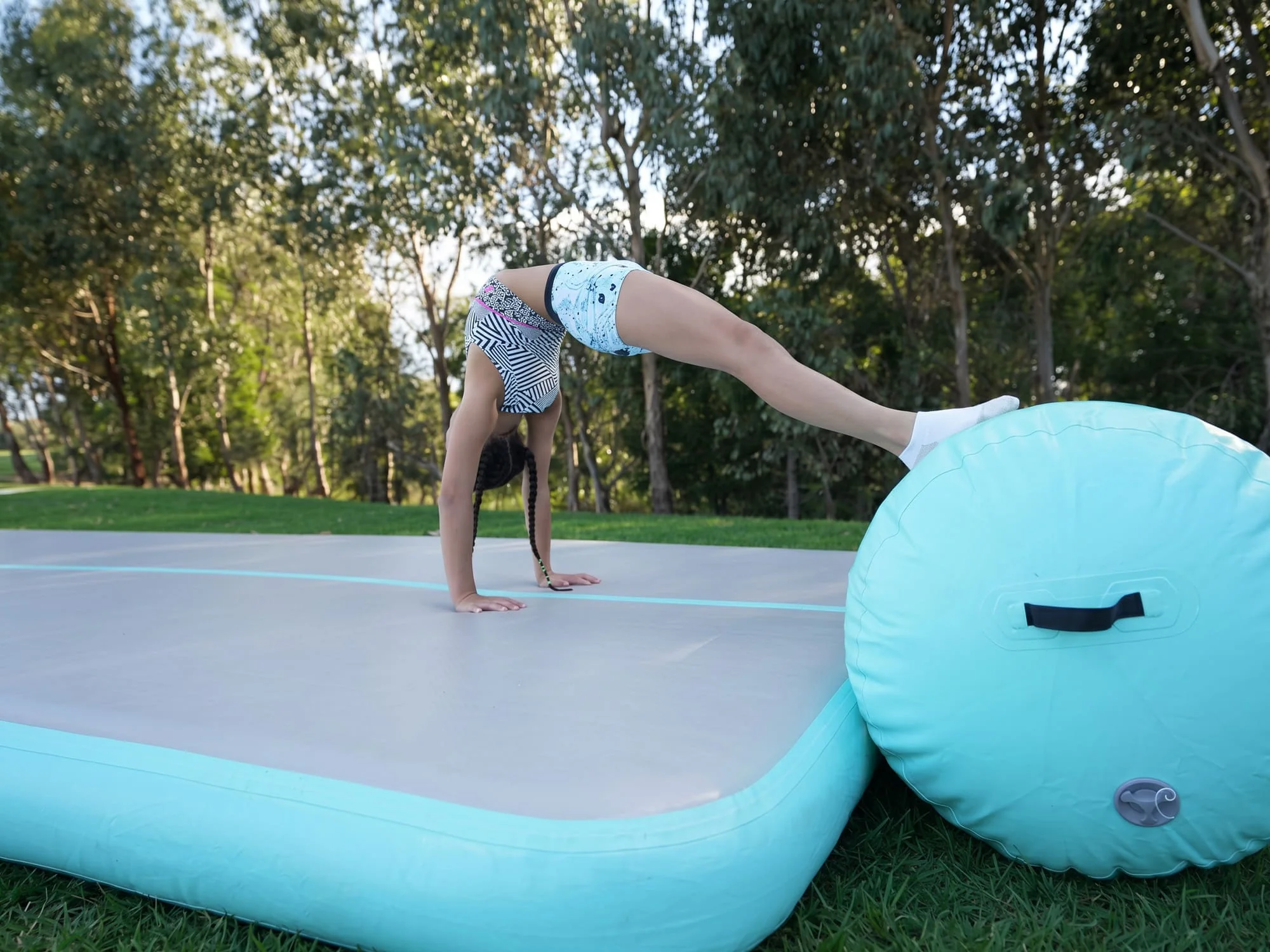 MEMAX Extra-Wide Inflatable Gym Mat - 2M Width - Image 11