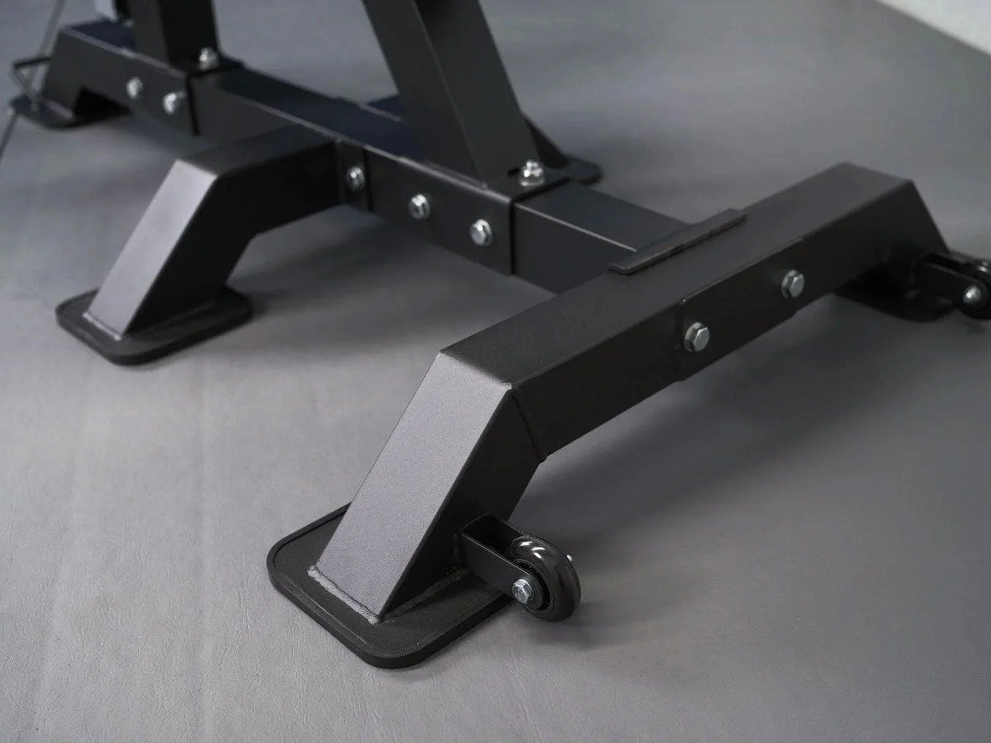 L4 Pro Series Plate Loaded Leg Extension & Prone Leg Curl - Image 10