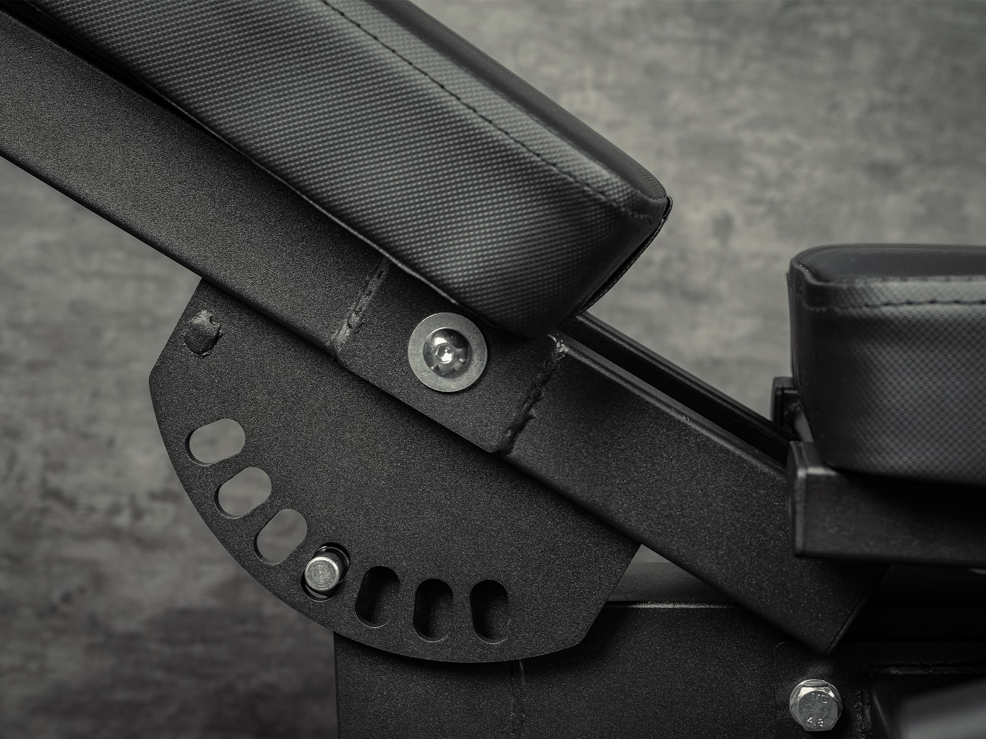 L4 Pro Series Plate Loaded Leg Extension & Prone Leg Curl - Image 14