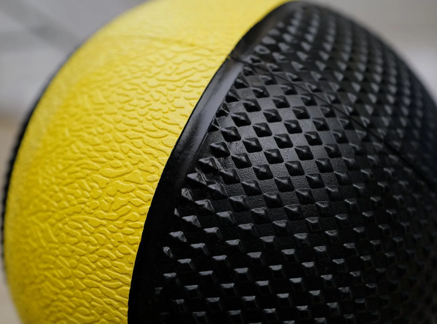 ATTIVO Rubber Medicine Ball 10KG - Image 3